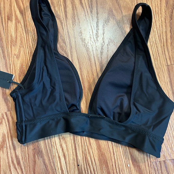 Kendall and Kylie plunged bikini top - Picture 2 of 3